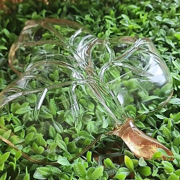 Vintage Glass Leaf Dived Dish With Gold Tone Detail - Picture 5 of 6